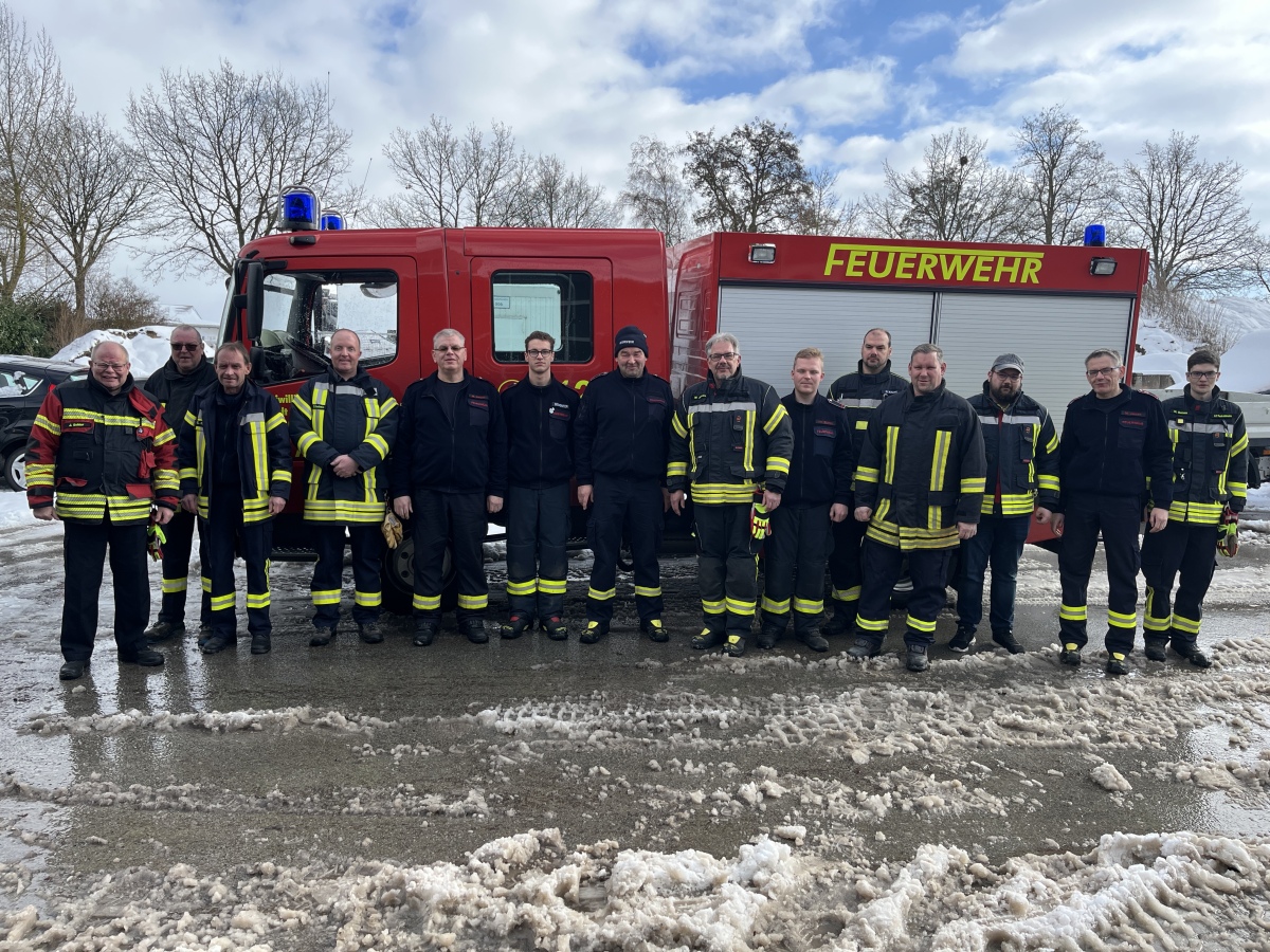 Löschzug Peckelsheim sichert Rosenmontagsumzug 2026 ab