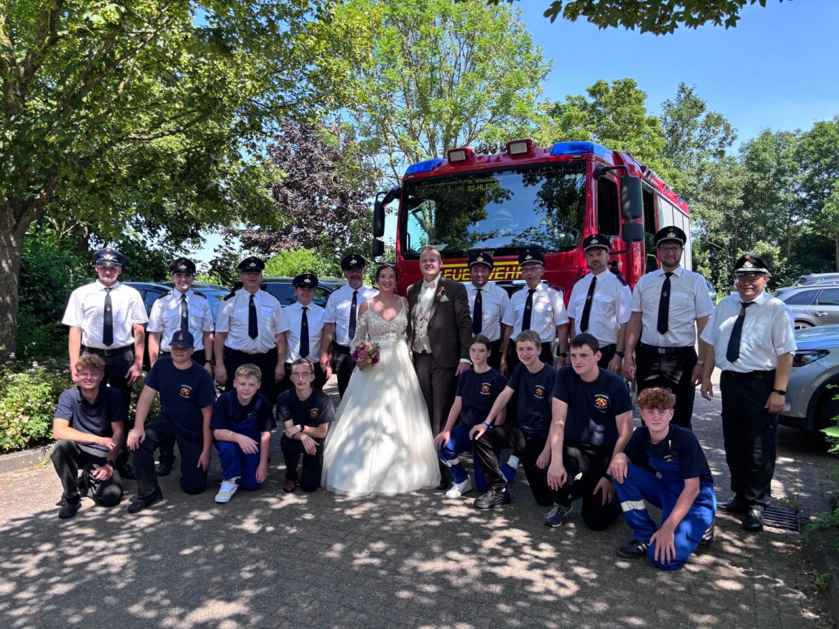 Hochzeit beim Löschzug Peckelsheim